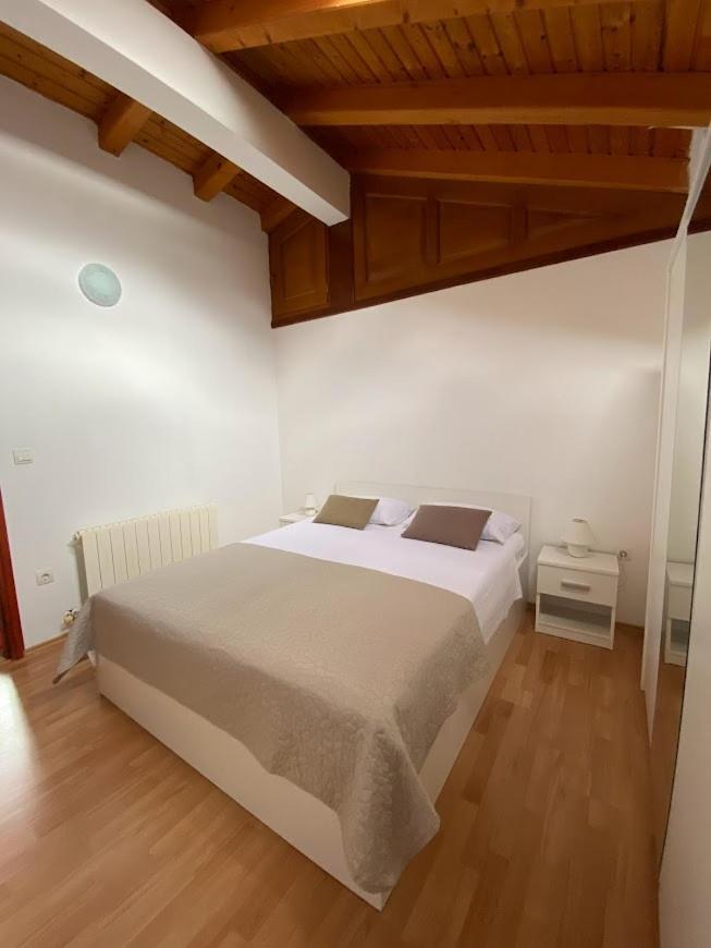 Apartman I&I Peroj Exterior foto